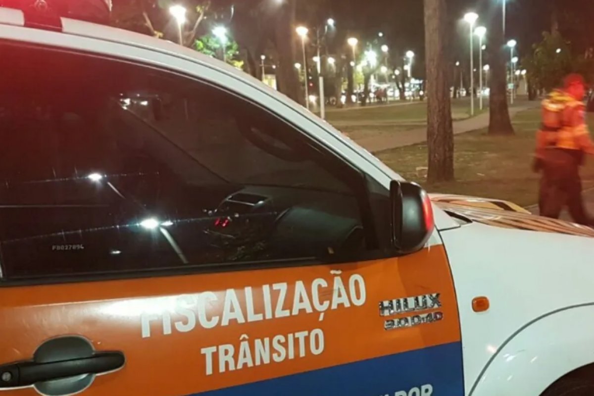 Acidente deixa três pessoas feridas em Salvador