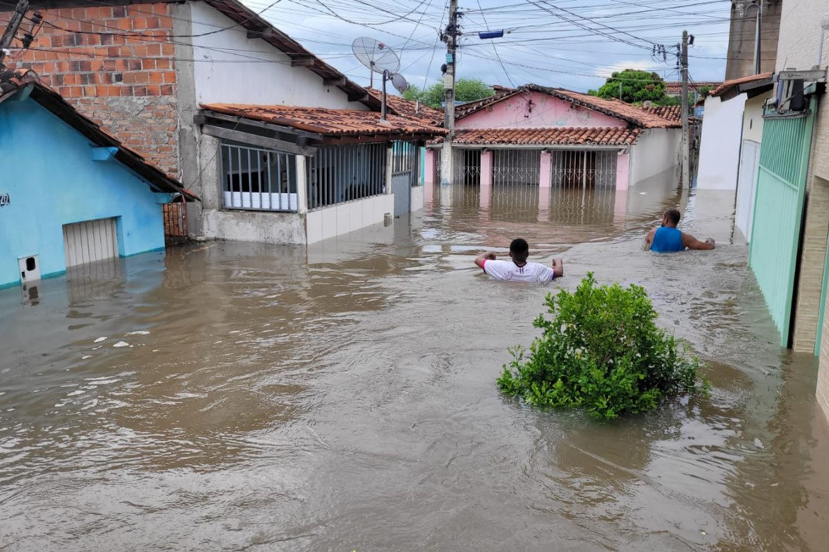 Vídeo: após um ano, sul e extremo sul da Bahia revivem tensão causada por chuvas