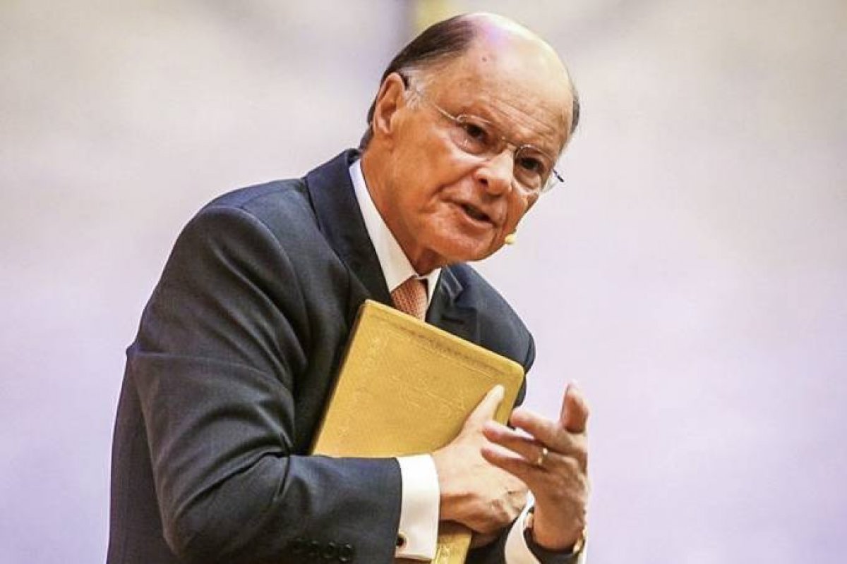 Edir Macedo vira alvo de notícia-crime após discurso homofóbico na TV