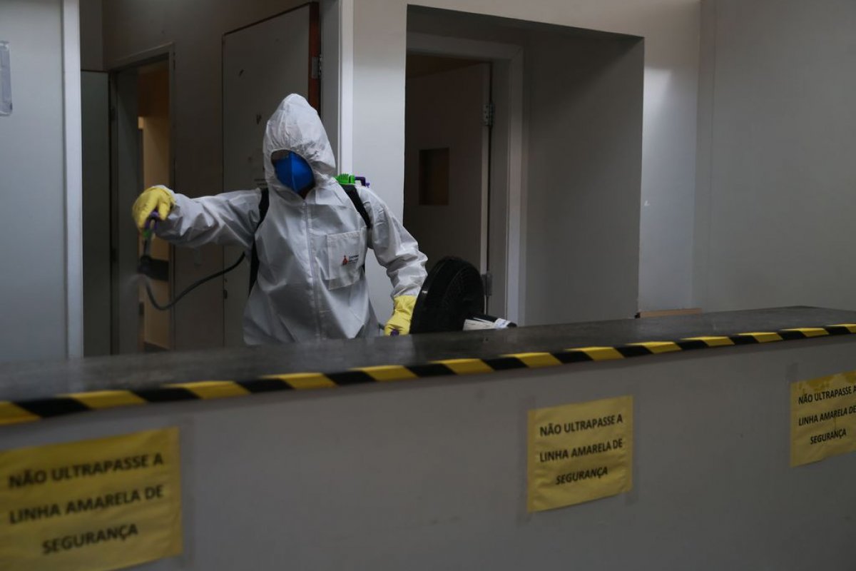 Brasil registra 35,8 mil novos casos de Covid-19 nas últimas 24h