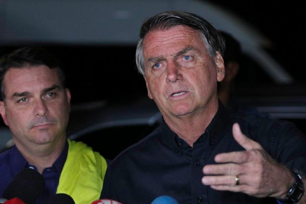 Jair Bolsonaro nega evento de despedida e viagem nesta quarta (28)