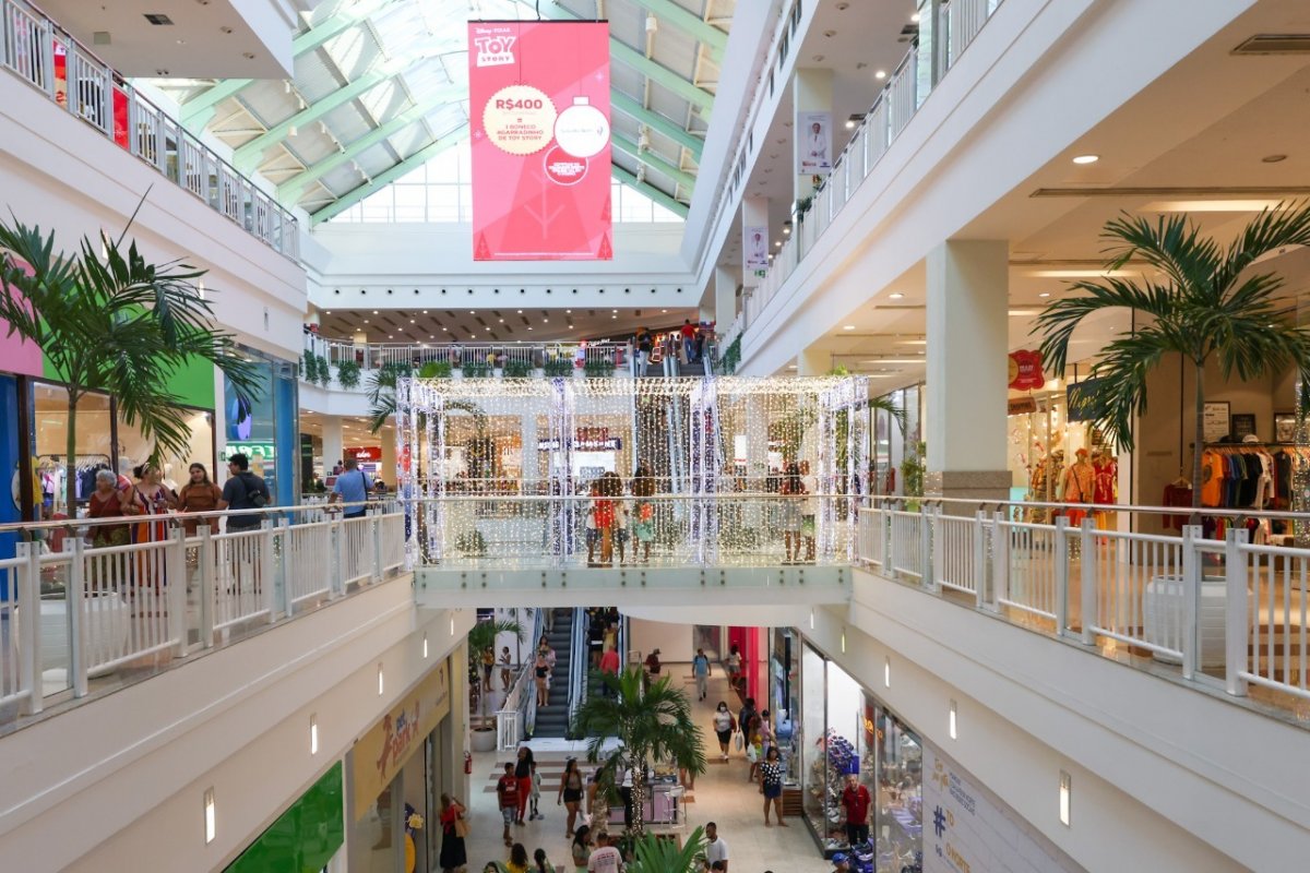 Shoppings têm horário especial para o réveillon, confira