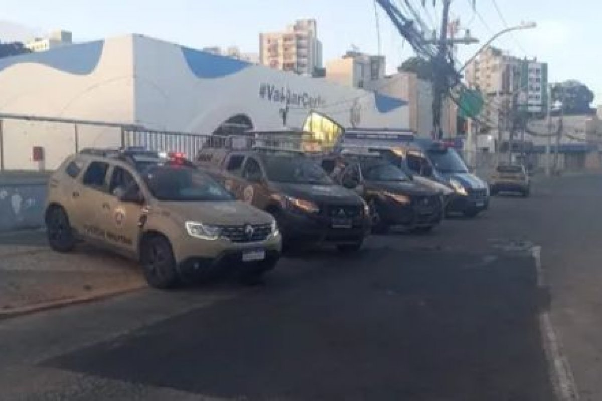 Após protesto de moradores por morte de jovem, segurança é reforçada no Complexo do Nordeste de Amaralina