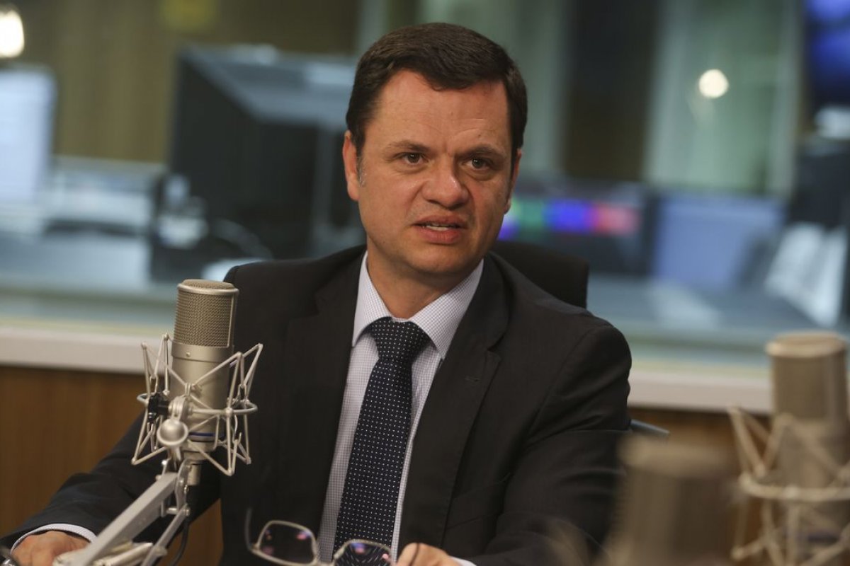 "Gravidade de atos demanda ação rápida e precisa", diz ministro da Justiça sobre operação da PF