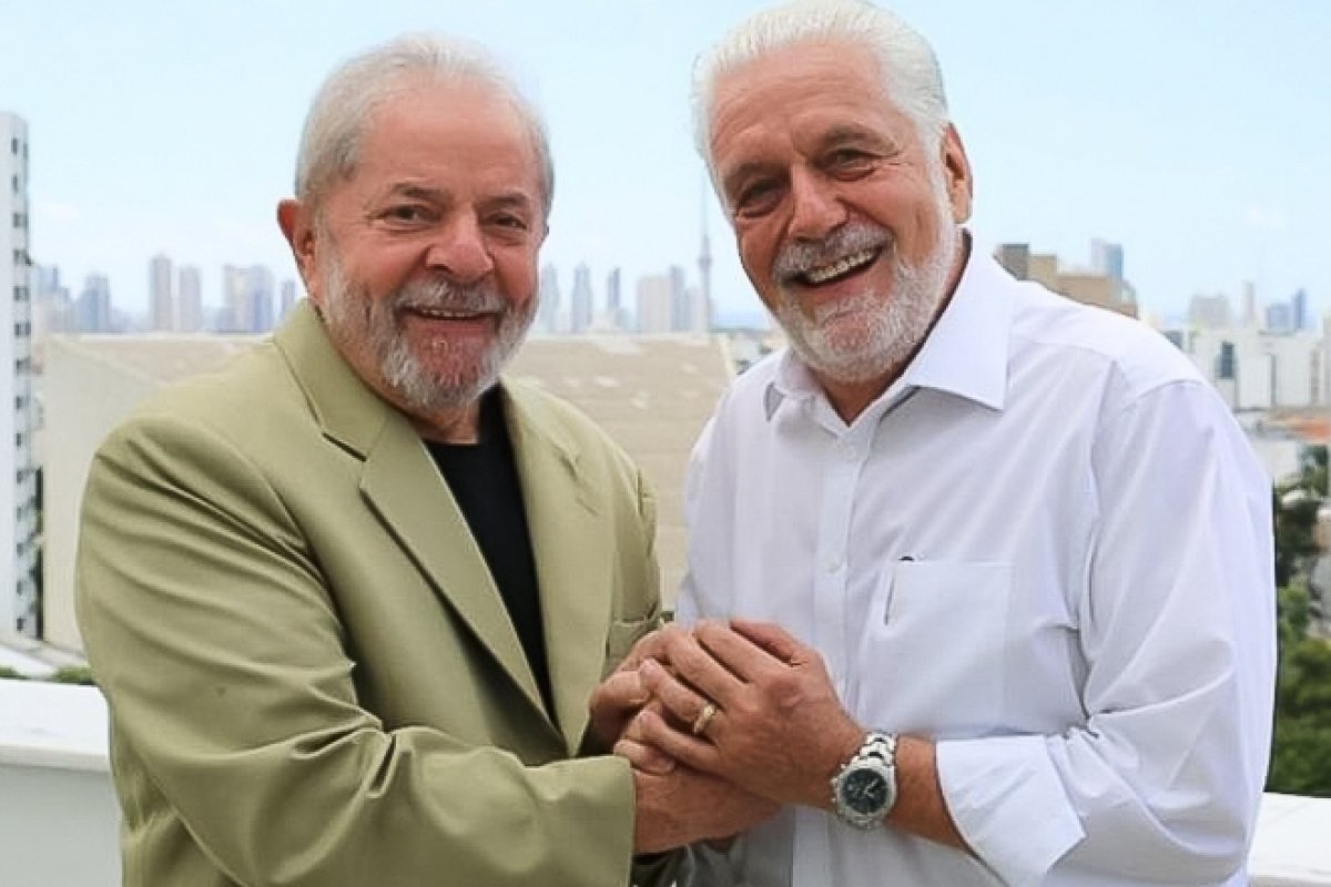 Lula anuncia Jaques Wagner como líder do governo no Senado Federal