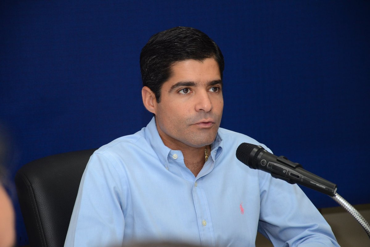 DEM nega envolvimento da empresa de ACM Neto em escândalo de candidata laranja