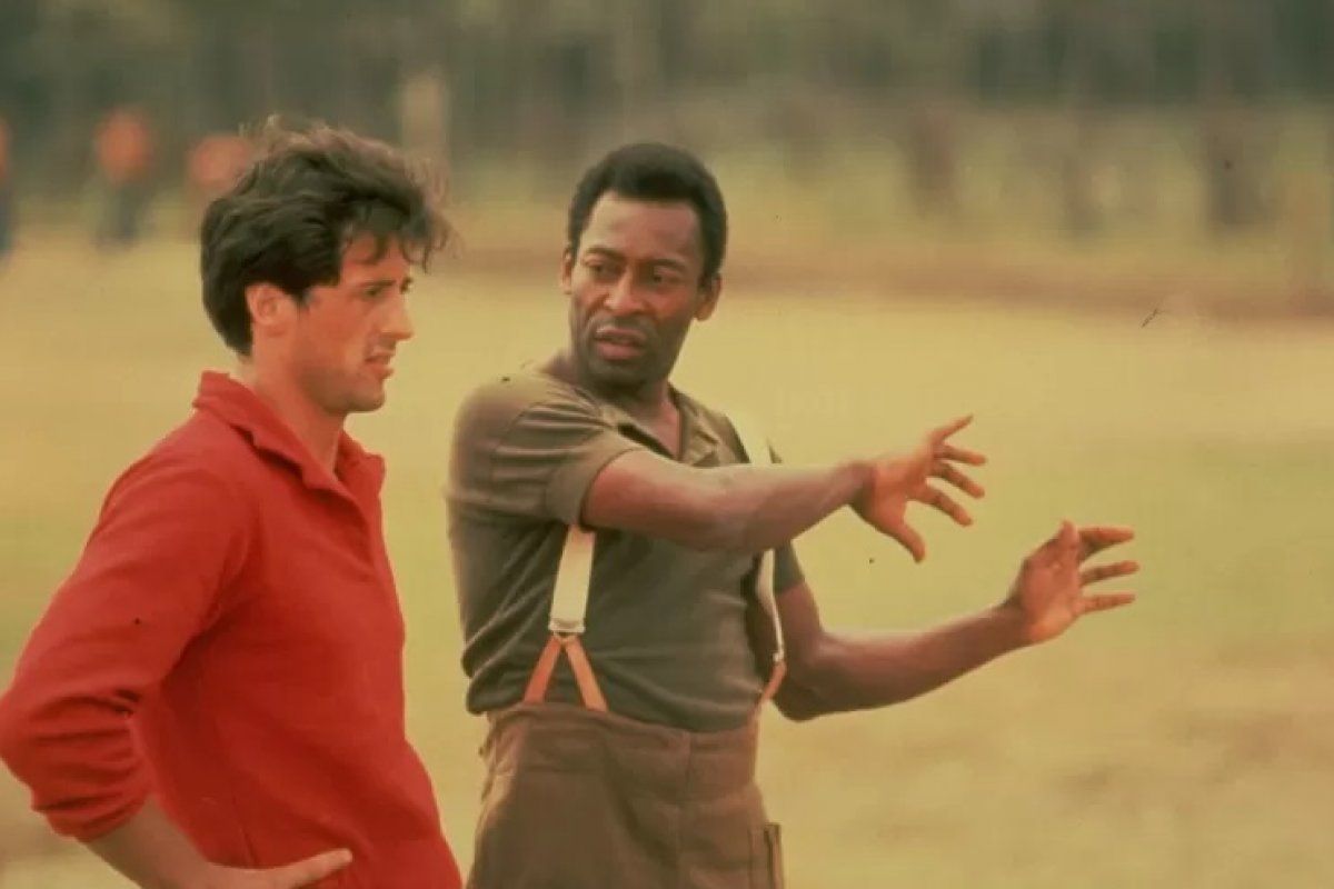 Pelé participou de filme com Sylvester Stallone em 1981