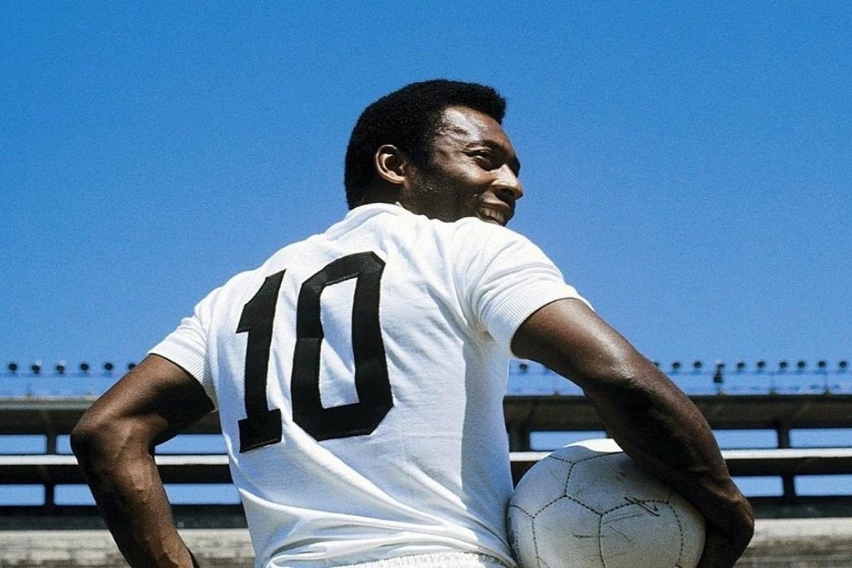 Canal Brasil terá programação especial em homenagem a Pelé