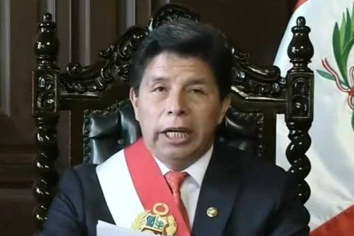 Presidente do Peru tem prisão preventiva decretada por 18 meses