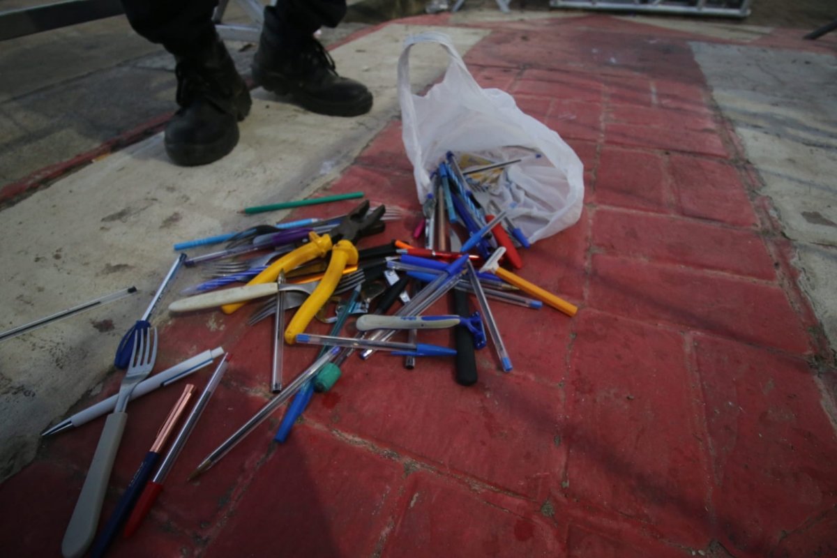 PM apreende materiais perfurocortantes na segunda noite do ‘Festival Virada Salvador’