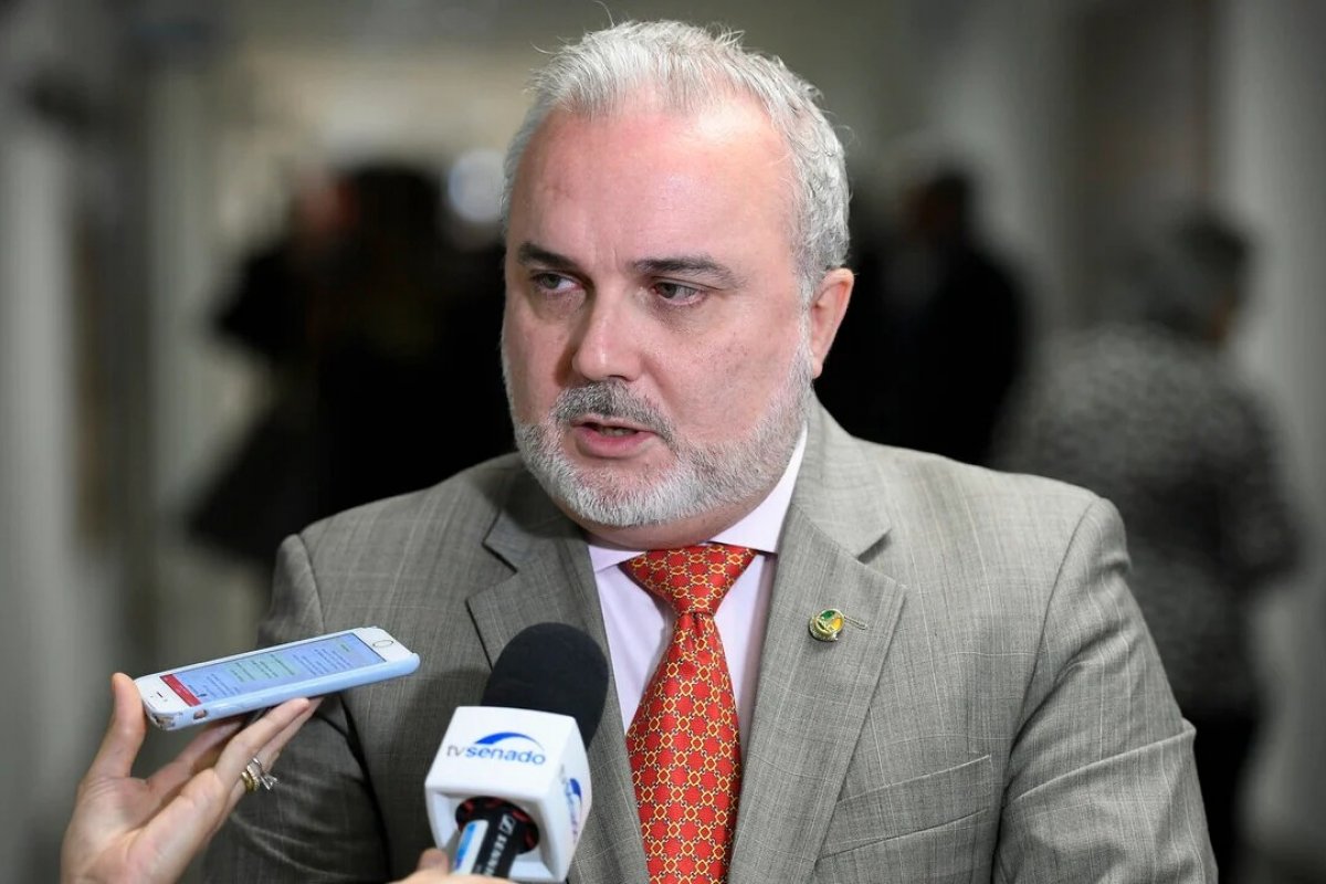 Lula anuncia indicação de Jean Paul Prates para presidir a Petrobras