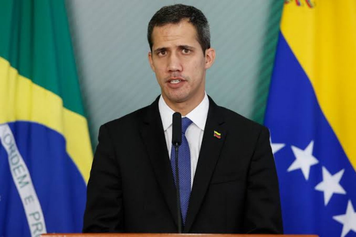 Assembleia Nacional da Venezuela aprova dissolução do governo interino de Juan Guaidó