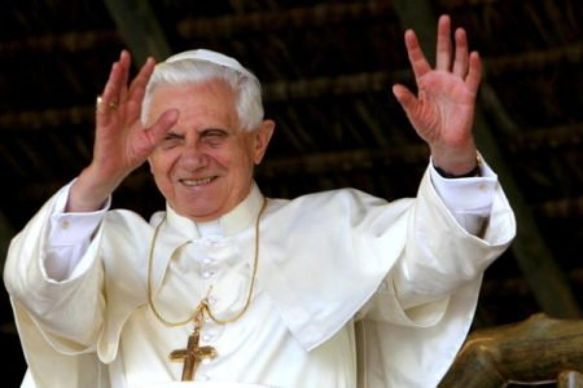 Líderes mundiais lamentam a morte de Bento XVI