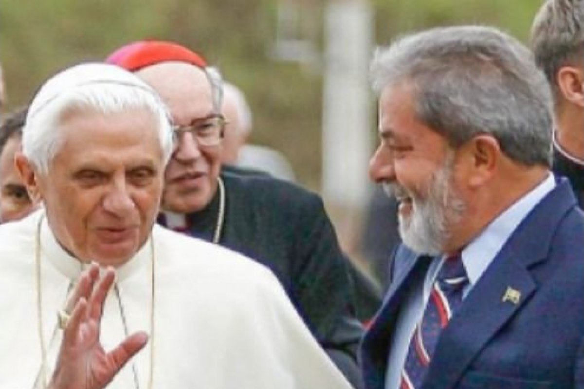 Lula lamenta morte de Bento XVI: "Recebi com tristeza a notícia"