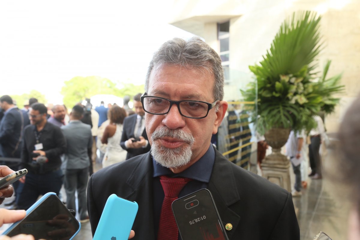 Florence afirma que combate à fome será prioritário na nova gestão