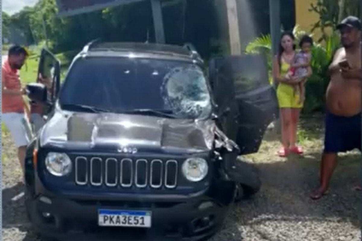 Jovem morre após batida entre carro e moto no trecho de Itabuna da BR-415