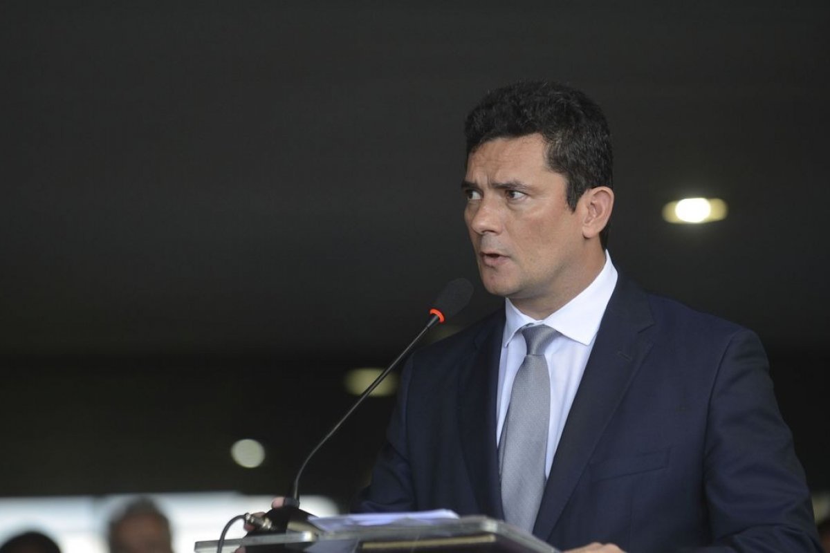 Moro critica discurso de Lula na posse: 'Ouviram falar em combater a corrupção?'