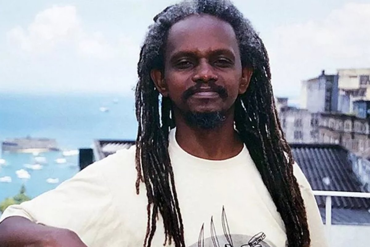 Escultura em homenagem a Mestre Moa é inaugurada no Dique do Tororó