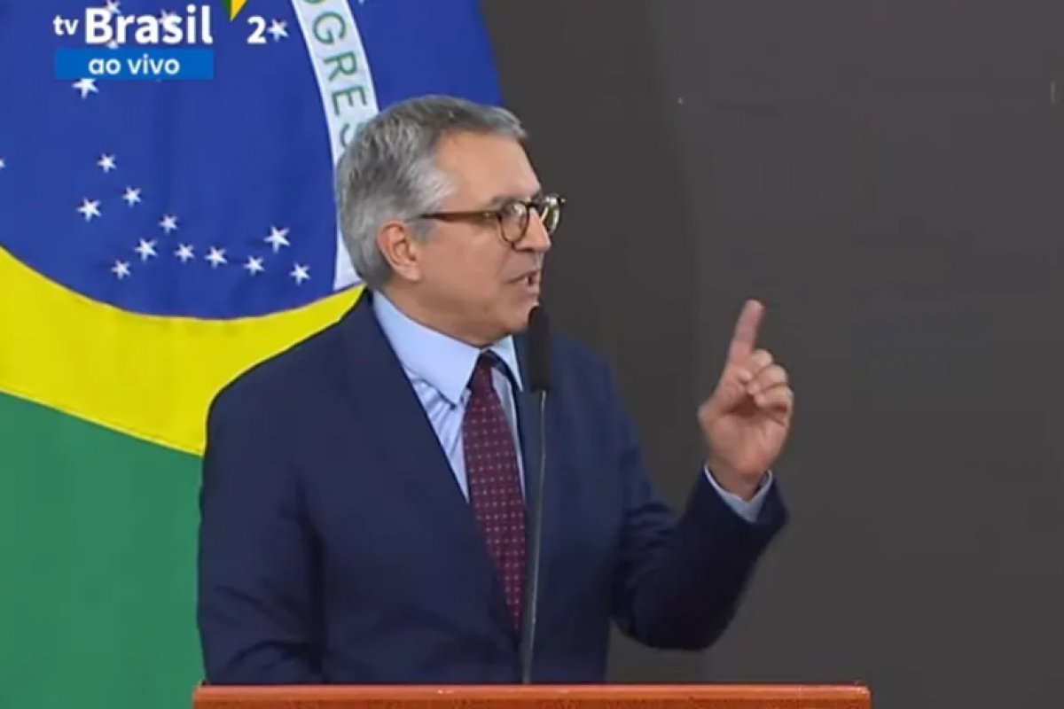 "Não existe aqui alguém que vai falar de ‘metralhada’ contra a oposição", diz novo ministro-chefe da Secretaria de Relações Institucionais