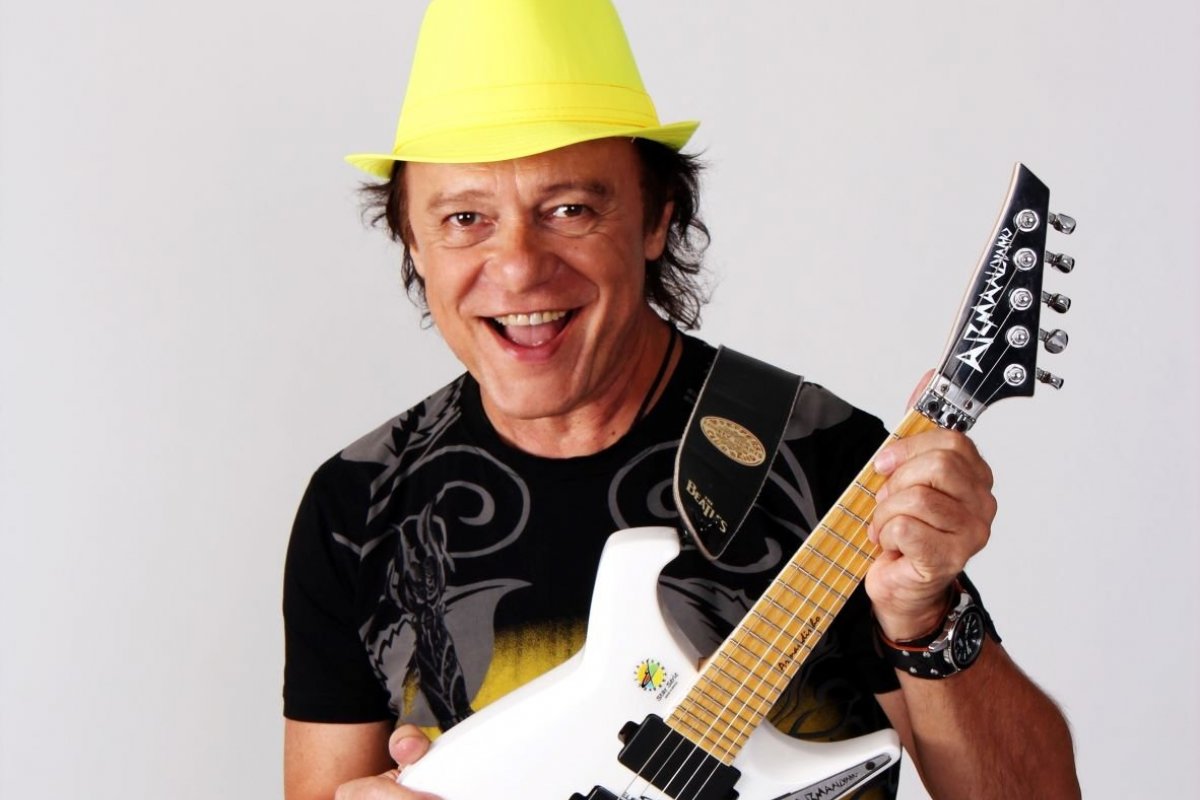 Ivete Sangalo e Armandinho Macedo são convidados de Luiz Caldas na Concha Acústica dia 19 de janeiro!