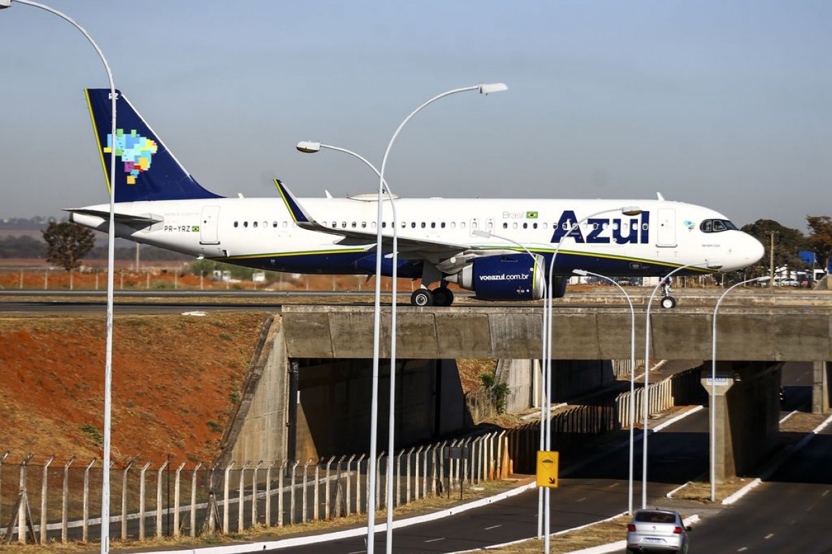 Azul é eleita a companhia aérea mais pontual do mundo em 2022