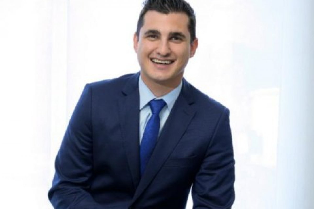 Vai viajar nas férias? Saiba como evitar o desconforto nas pernas durante viagens!