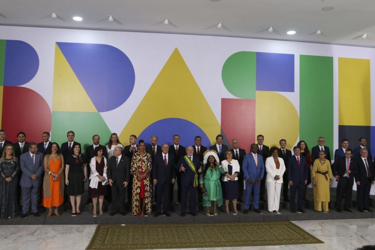 Alckmin, Marina Silva e Ana Moser assumem ministérios nesta quarta (4)
