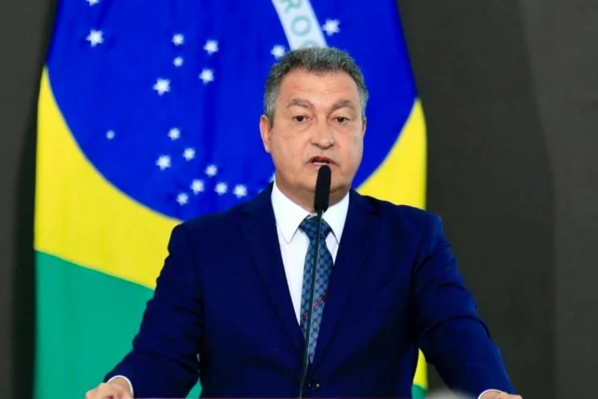 Rui Costa contradiz colega e nega proposta para reforma da Previdência