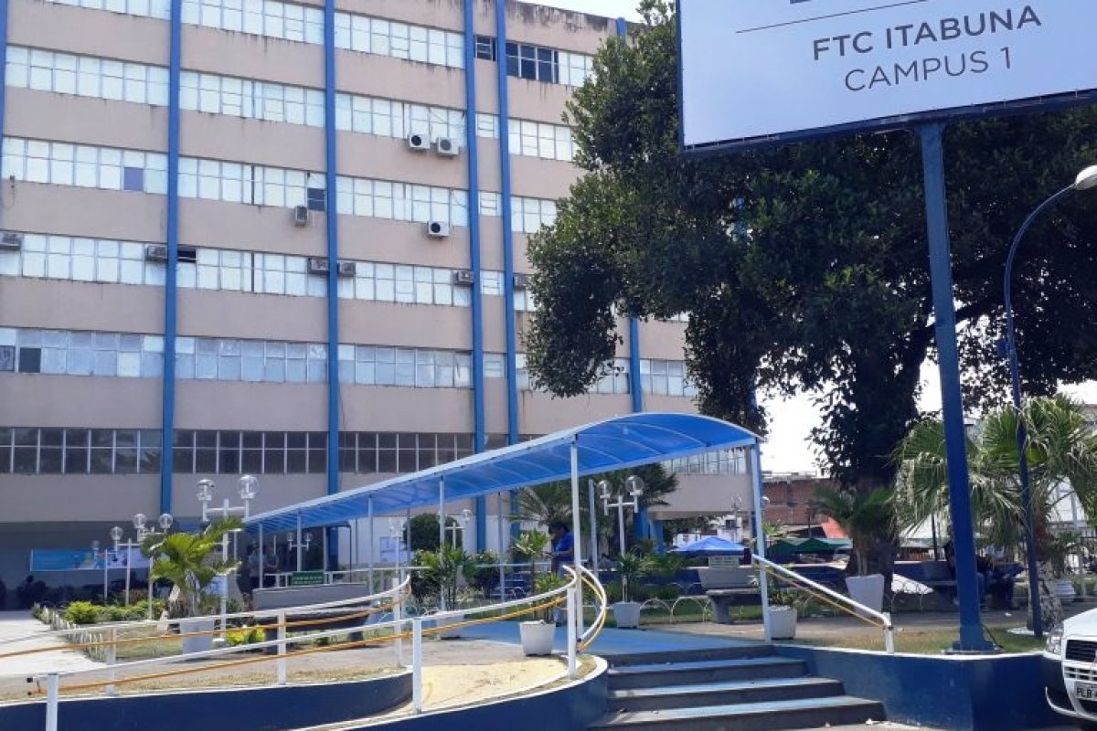 Faculdade abre vagas para docentes no Sul da Bahia