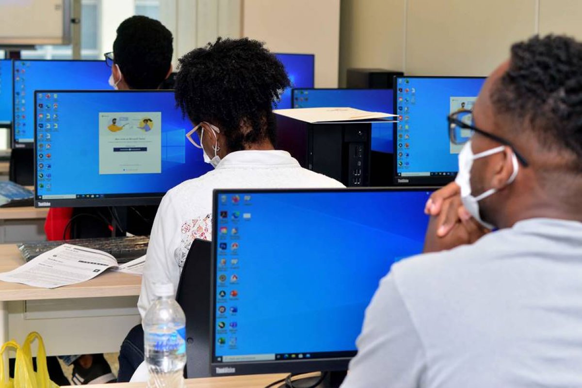 Treinar para Empregar oferece cursos gratuitos de capacitação profissional