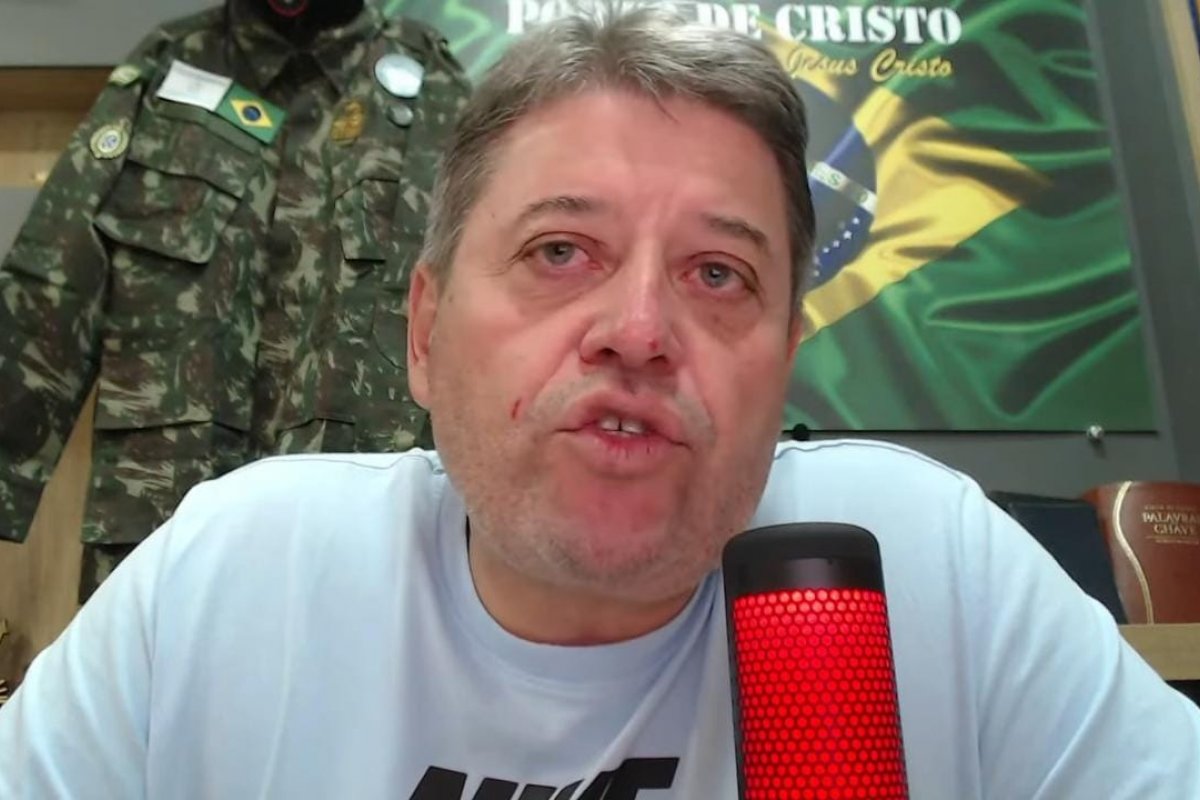 Mourão teria articulado 'apressadamente' saída de Bolsonaro da Presidência, diz pastor