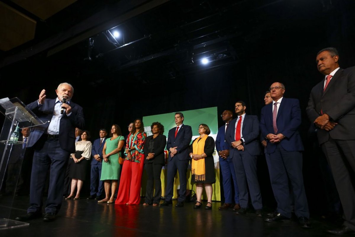 “Só tem horário para começar”, diz Lula sobre 1ª reunião ministerial