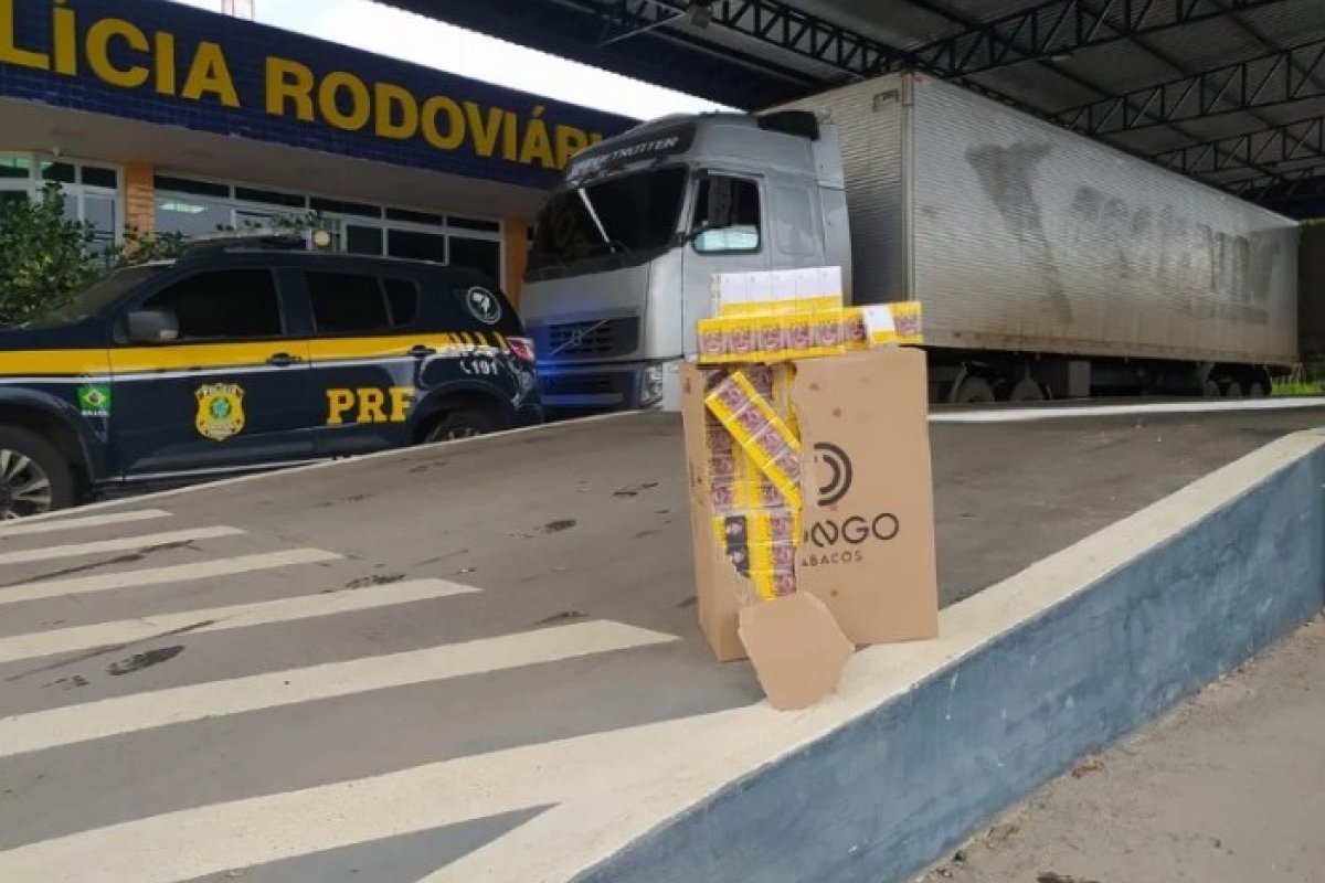Carga com 250 mil maços de cigarro é apreendida pela PRF no sudoeste da Bahia