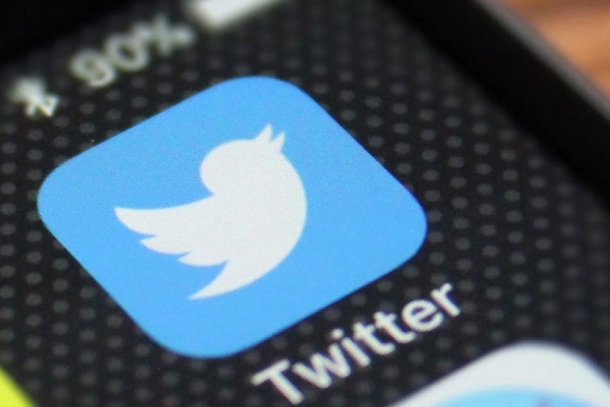 Hacker vaza e-mails e informações de mais de 200 milhões de usuários do Twitter 