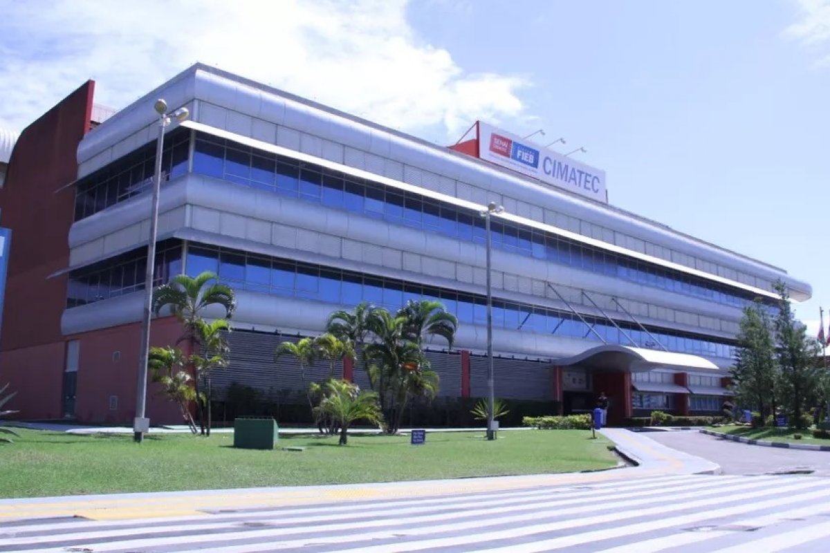 Senai prorroga inscrições para bolsas de cursos técnicos na Bahia