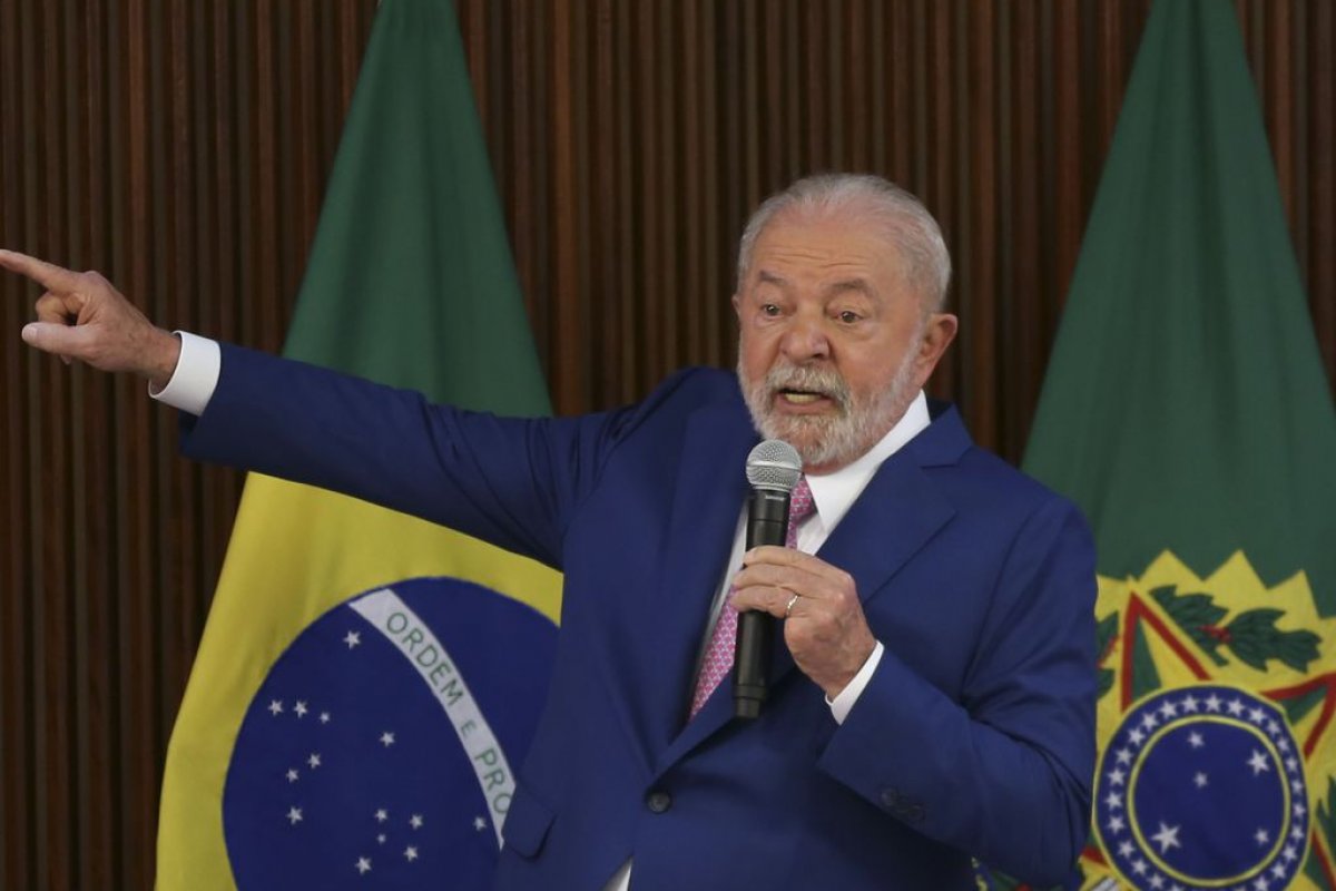 Técnicos do governo Lula afirmam que Forças Armadas, PF, e Abin tem 70 pedidos de informação com sigilo expirados