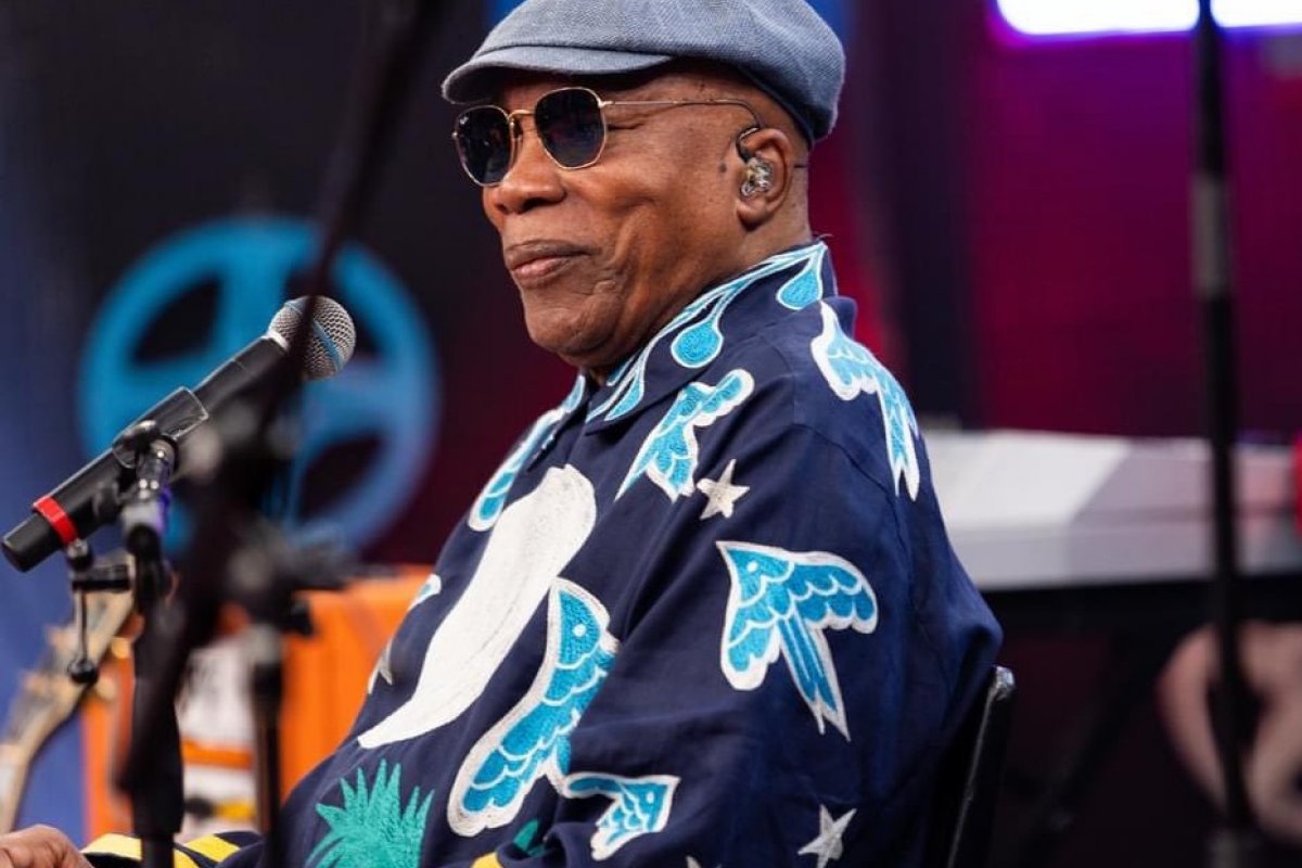 Altas Horas que homenageou Milton Nascimento é criticado na web: "Programa fúnebre"