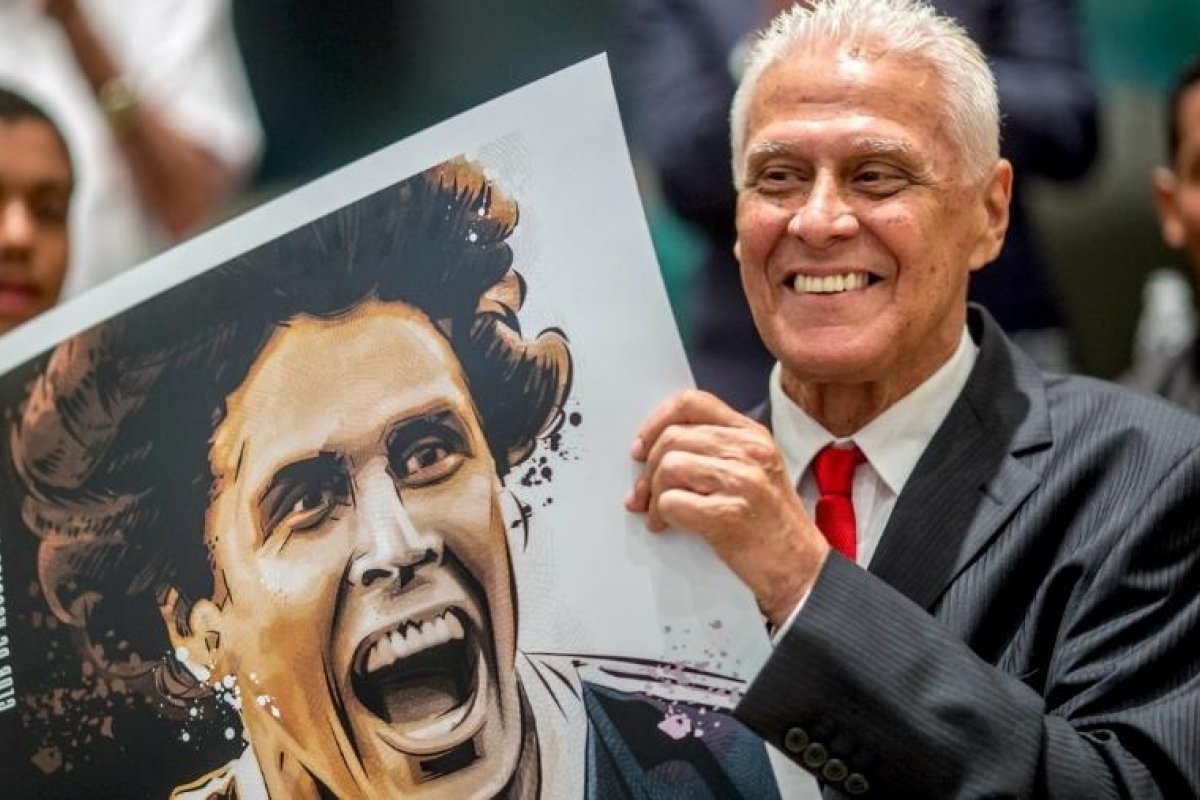 Morre aos 68 anos, Roberto Dinamite, maior ídolo da história do Vasco