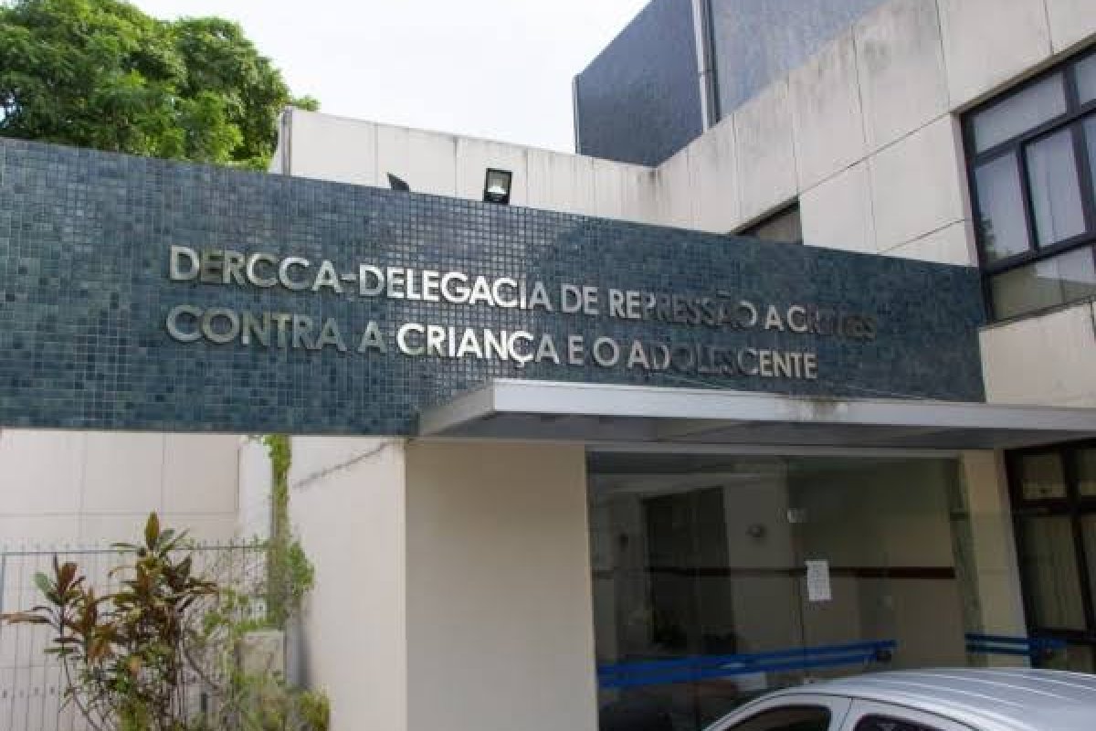 Mãe da criança encontrada morta e com sinais de estupro é mantida detida
