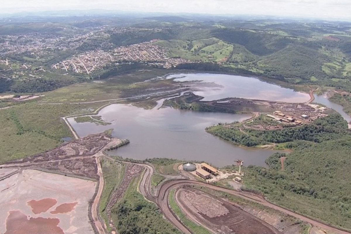 Após tremor em Congonhas, Defesa Civil de MG monitora barragens