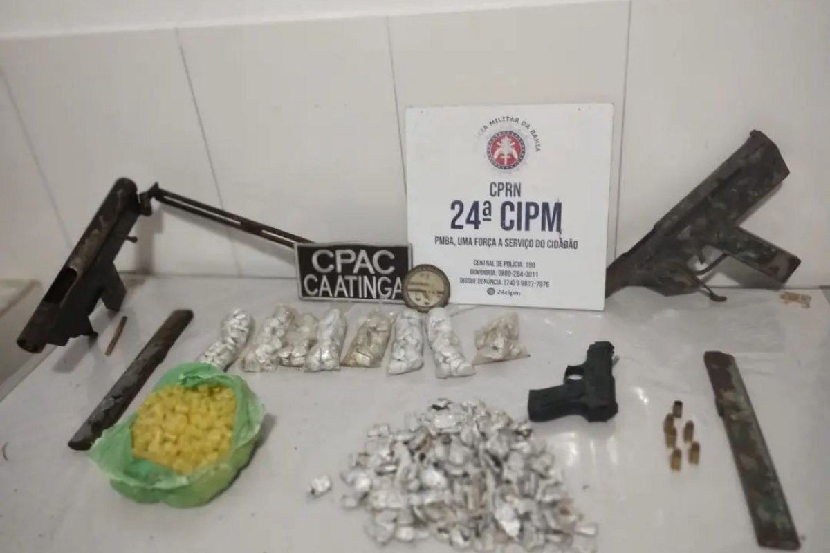 Sete armas são apreendidas com trio envolvido em homicídio, em Mirangaba, no interior da Bahia