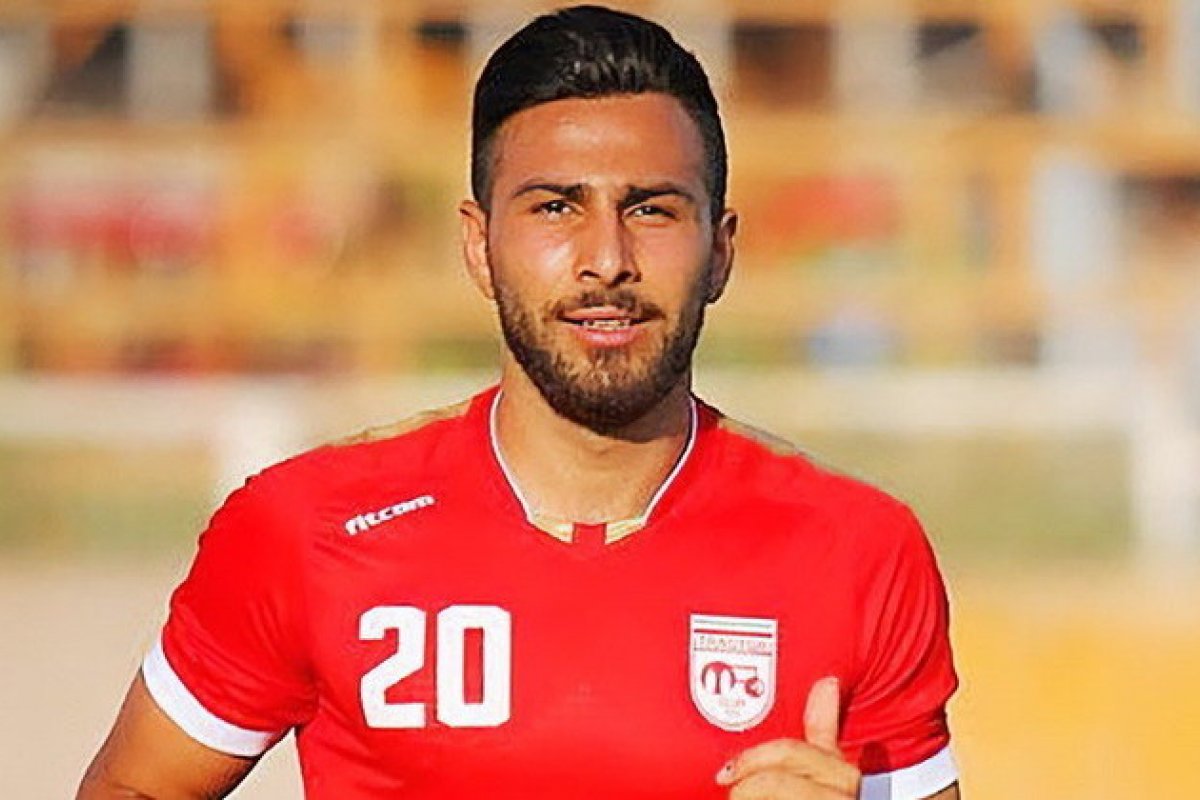 Jogador iraniano vai cumprir 26 anos de prisão por defender mulheres