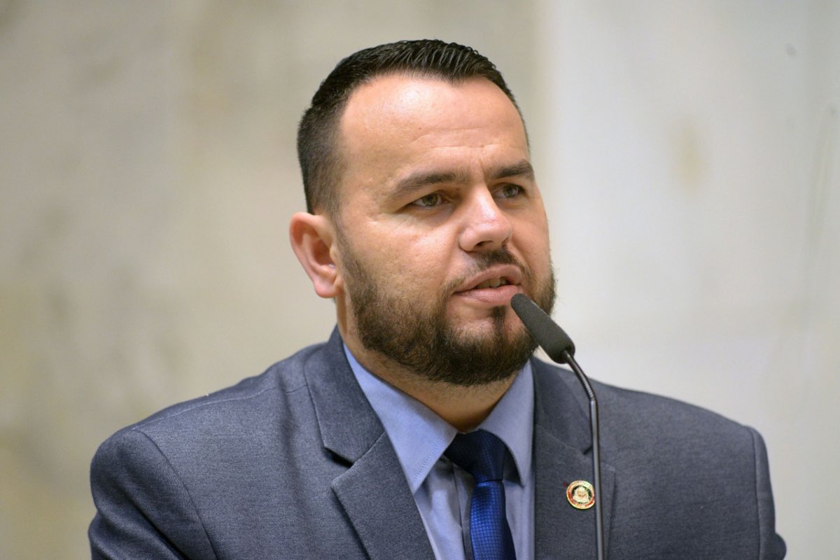 Deputado aponta ‘violações básicas de direitos humanos’ em Brasília e pede criação de comissão para acompanhar situação