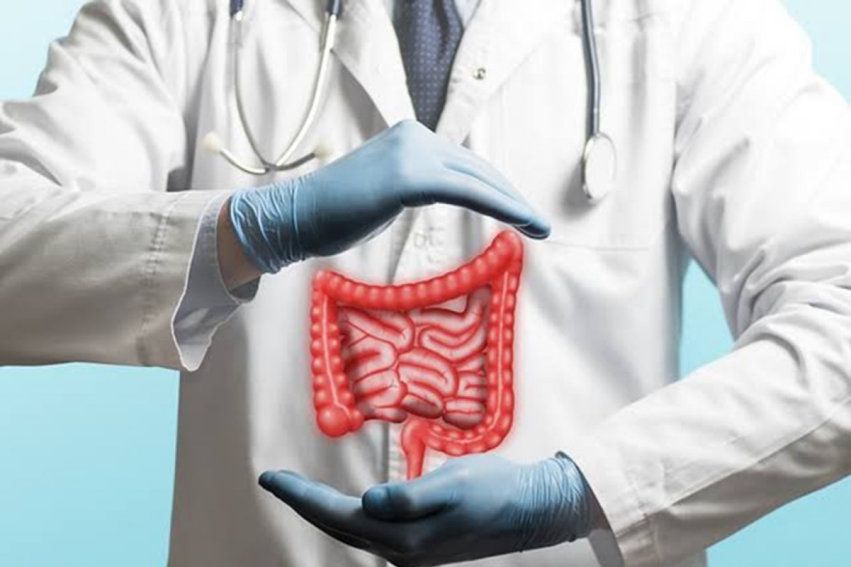 Câncer colorretal: conheça os sintomas da doença que vitimou ídolos do futebol!