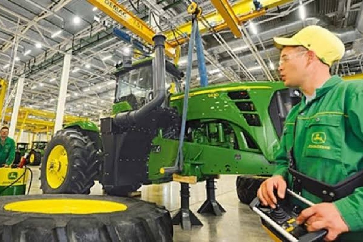 Vendas de máquinas e equipamentos cresce 1,9% em comparação com o ano passado, segundo Abimaq