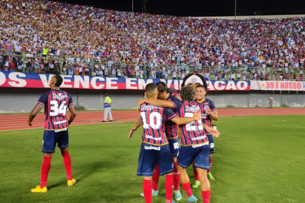 Vídeo: Bahia estreia com triunfo no Campeonato Baiano