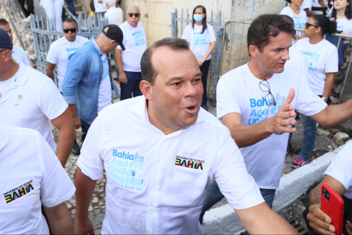 'Estou aqui para sentir o nível de aprovação do povo', diz Geraldo Jr na Lavagem do Bonfim