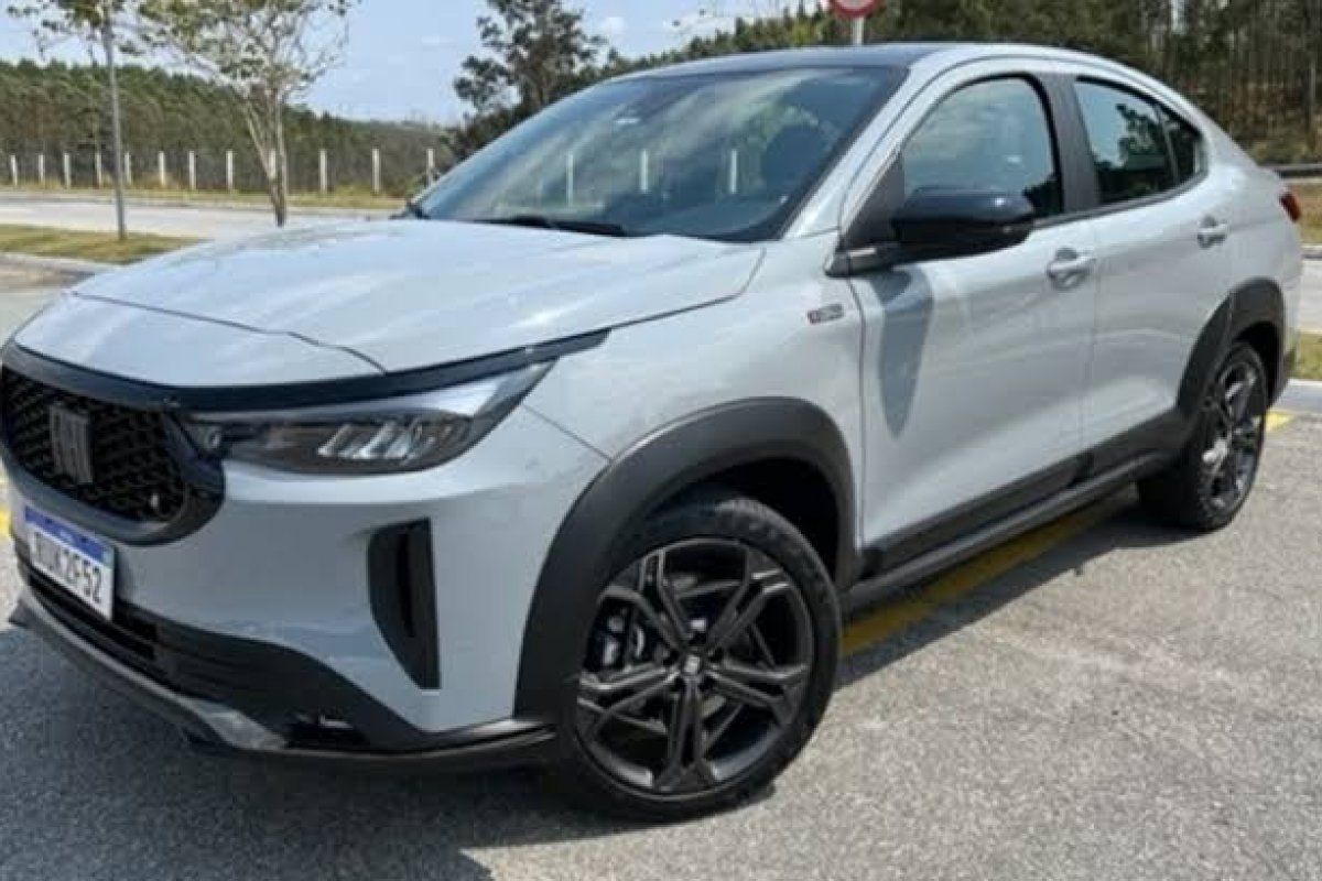 Fiat Fastback 2023 ganha equipamentos e fica mais caro