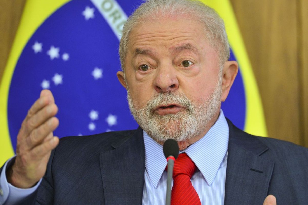 Lula promete inaugurar obras públicas ainda neste mês