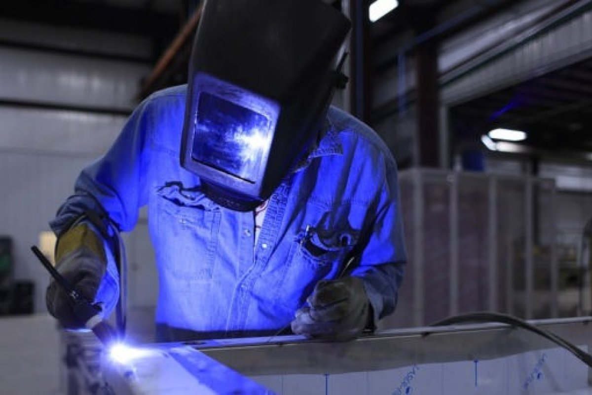 Confiança do empresário industrial cai pelo 4º mês consecutivo, aponta CNI